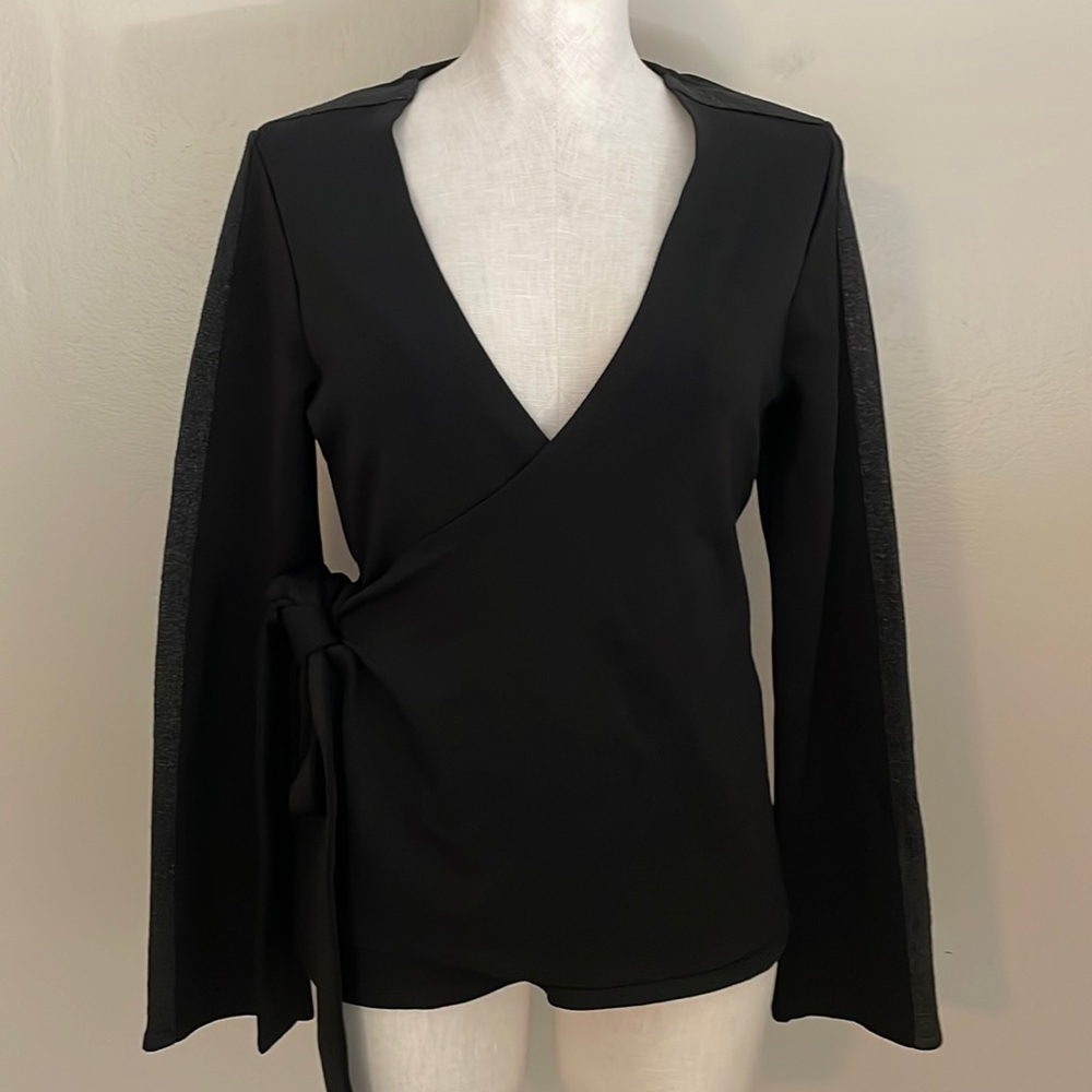 Like New Good American Black Wrap Top. Large
